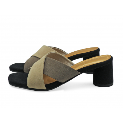 รองเท้าแตะ HSC-04 หนังกลับเบจ-กลับกากี