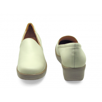 Women Courts Flat SB-07 Cream Nappa