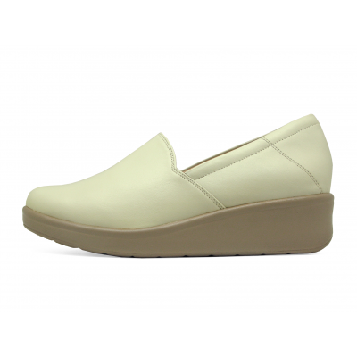 Women Courts Flat SB-07 Cream Nappa