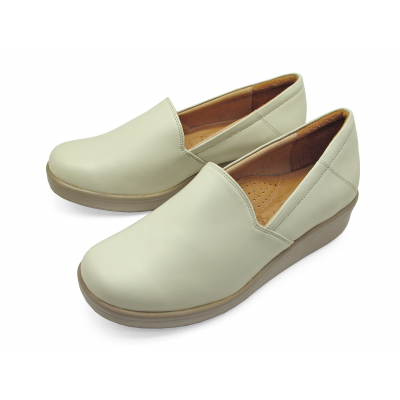Women Courts Flat SB-07 Cream Nappa