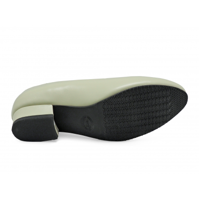 รองเท้าคัทชู SV-04 หนังนิ่มครีมอ่อน