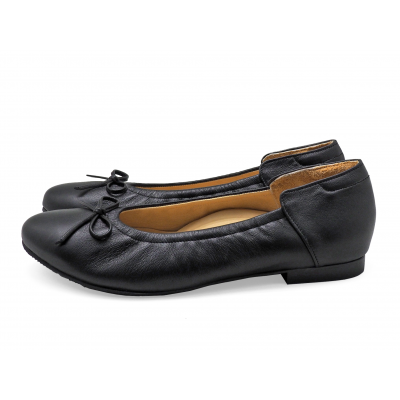 รองเท้าคัทชูส้นเตี้ย SV-06 หนังแกะดำ